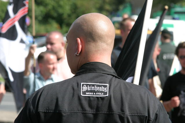 Mann mit Glatze